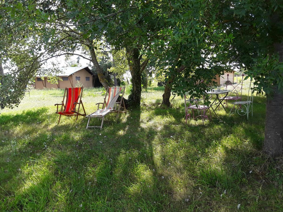 Loge & Broc Bed & Breakfast La Possonniere Exterior photo